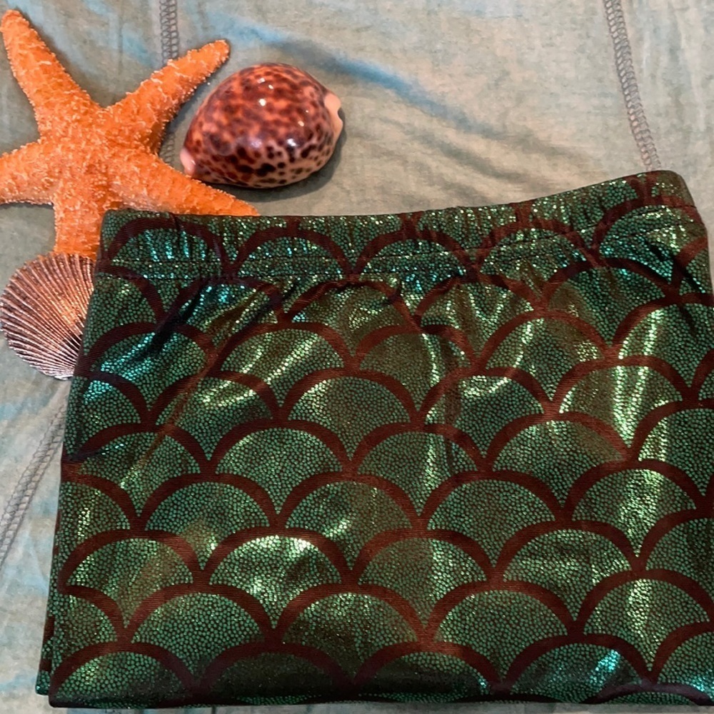 Mermaid leggings.